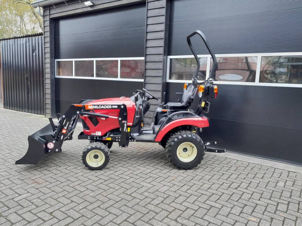 Yanmar SA 221 EENMALIGE actie met voorlader afneembaar