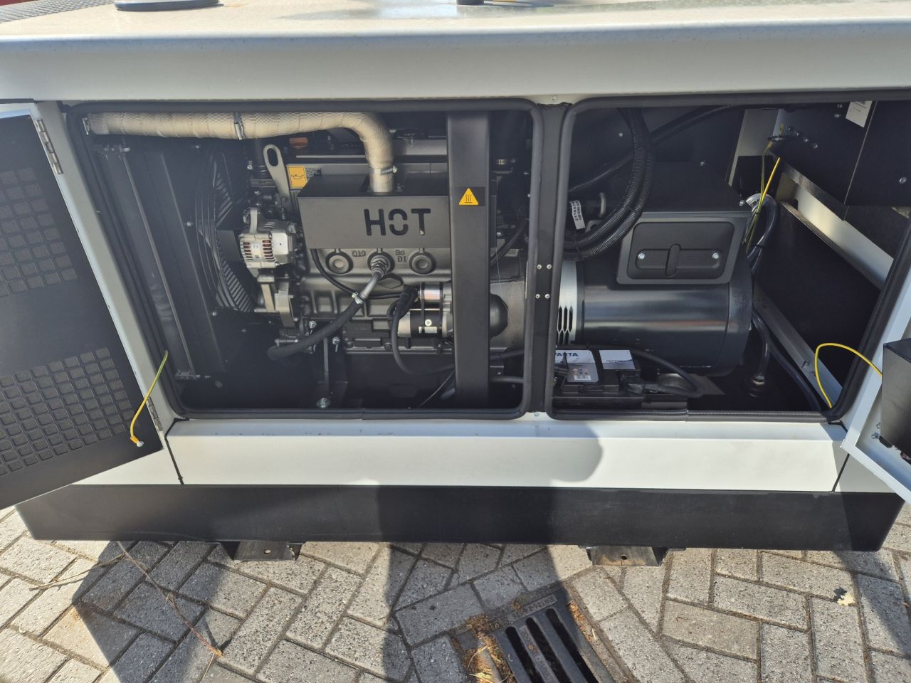 BRINKMAN & NIEMEIJER diesel aggregaat 34 KVA