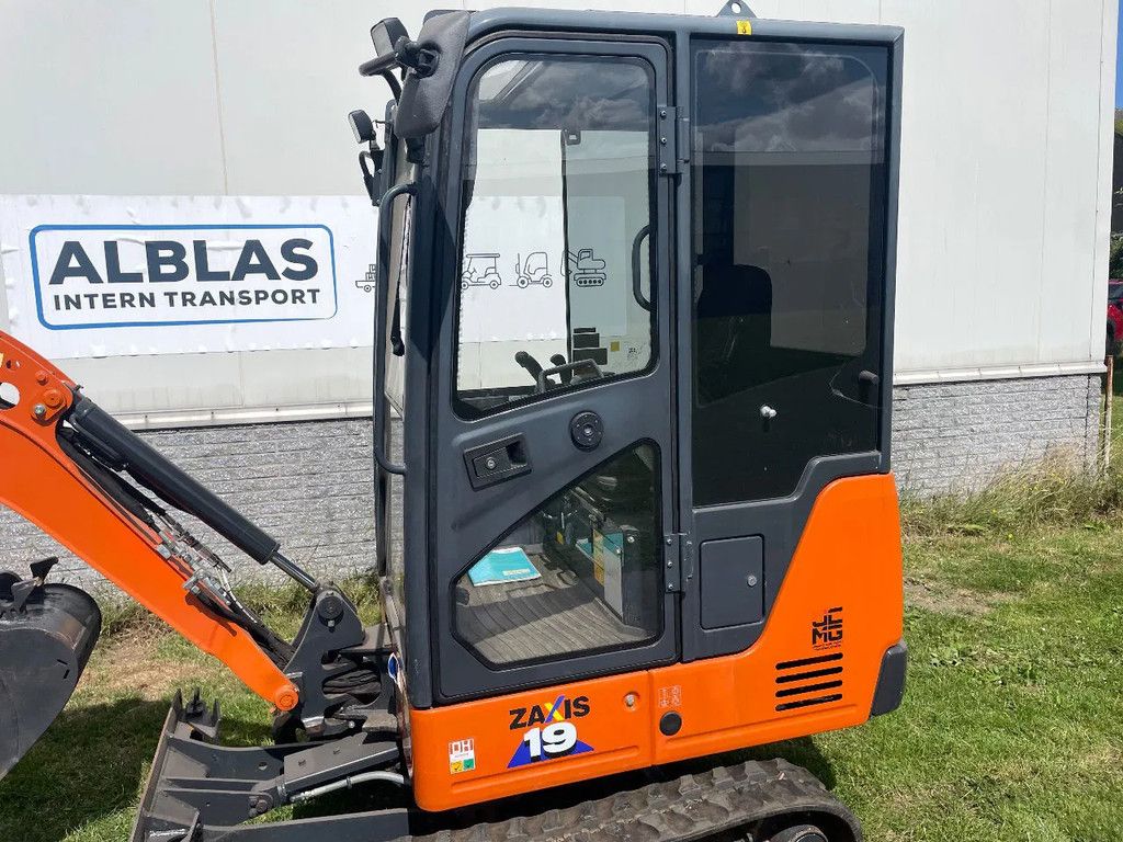 Hitachi ZX19U rupsgraafmachine CW05 hydr snelw met sloopsorteerfunctie slechts 485 uur
