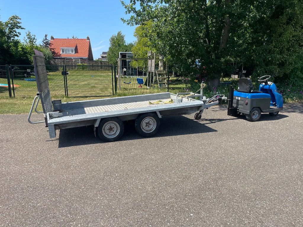 Hapert HV2700 machinetransporter met oprijklep