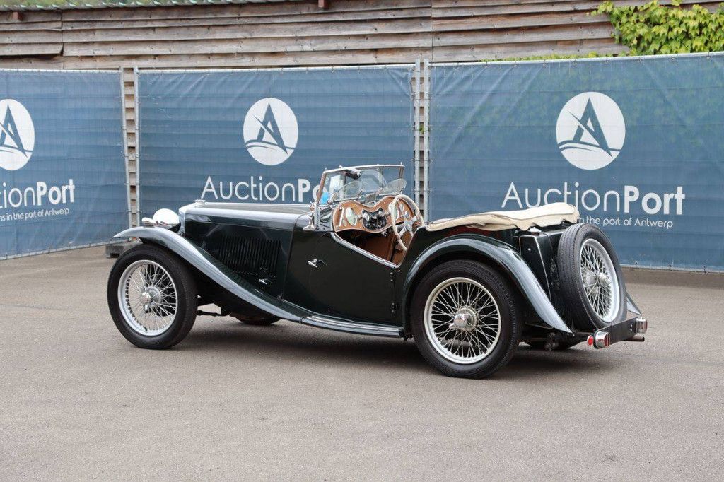 MG TC Roadster Petrol 1943