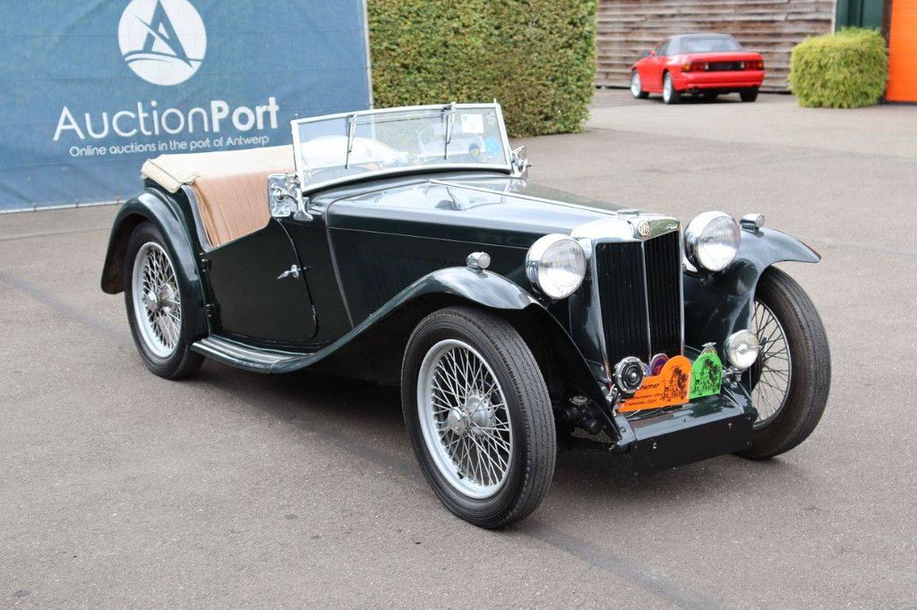 MG TC Roadster Petrol 1943