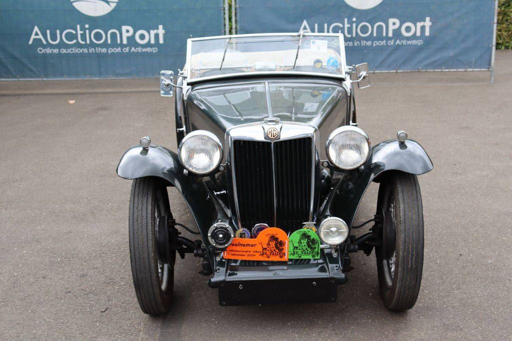 MG TC Roadster Petrol 1943