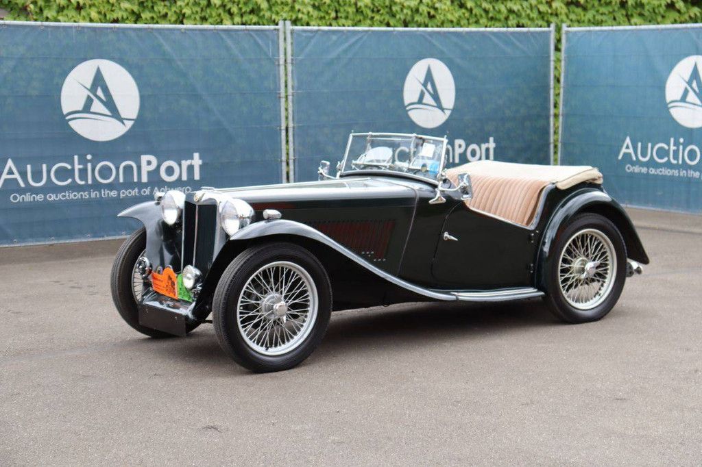 MG TC Roadster Petrol 1943