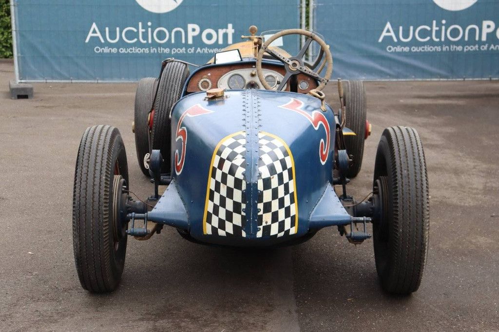 Racercar Pontiac Special 8 Benzine 1933 (Marge)