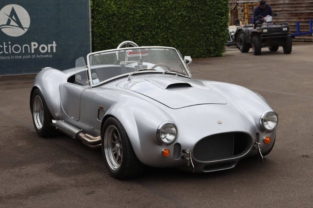Cabrio Ford AC Cobra Replica Backdraft Benzin 2018 (Margin)