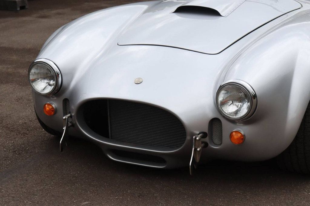Cabrio Ford AC Cobra Replica Backdraft Benzin 2018 (Margin)