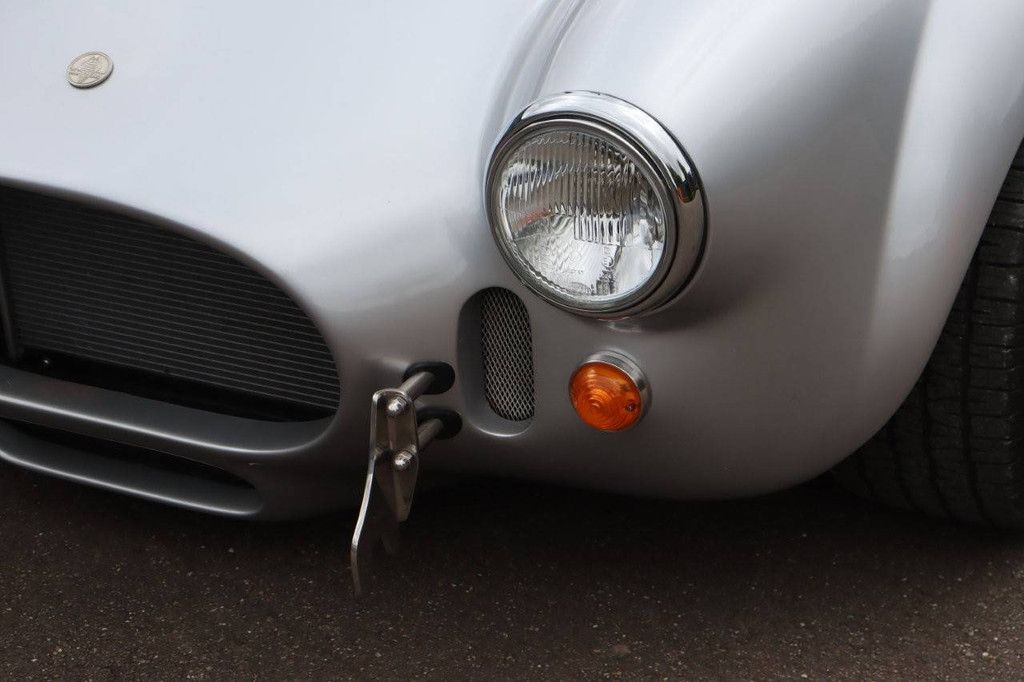 Cabrio Ford AC Cobra Replica Backdraft Benzin 2018 (Margin)