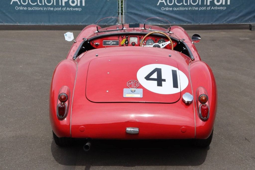 MG MGA Le Mans look Petrol 1960 (Margin)