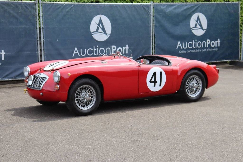 MG MGA Le Mans look Petrol 1960 (Margin)