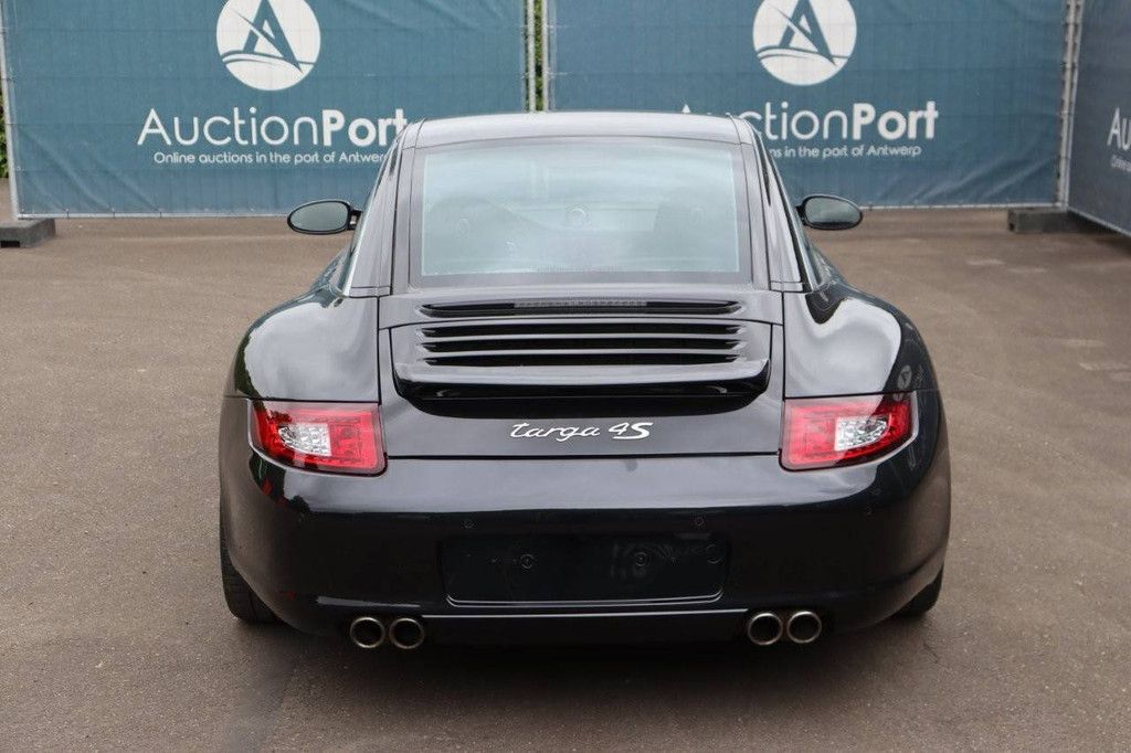 Porsche 997 Targa 4S Petrol 2008 (Margin)