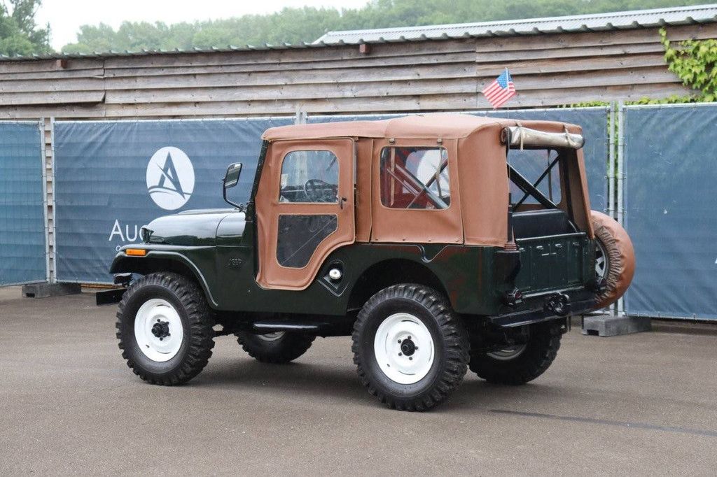 Jeep CJ-5 Benzin 1966 (Marge)