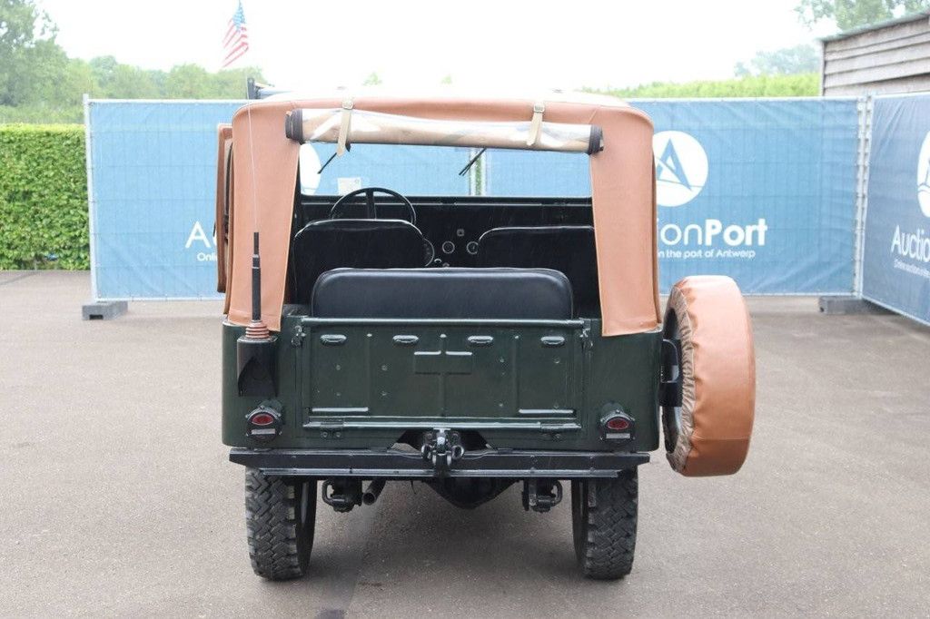 Jeep CJ-5 Benzin 1966 (Marge)