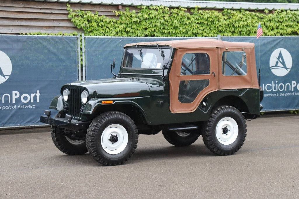 Jeep CJ-5 Benzin 1966 (Marge)