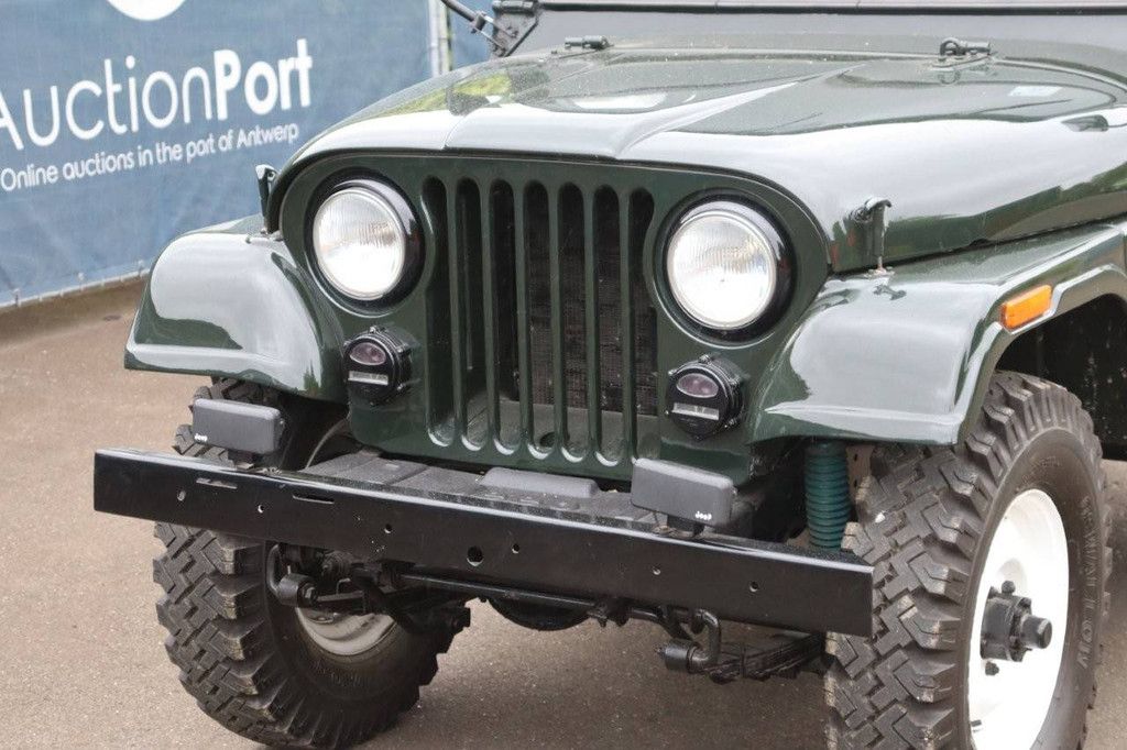 Jeep CJ-5 Benzin 1966 (Marge)