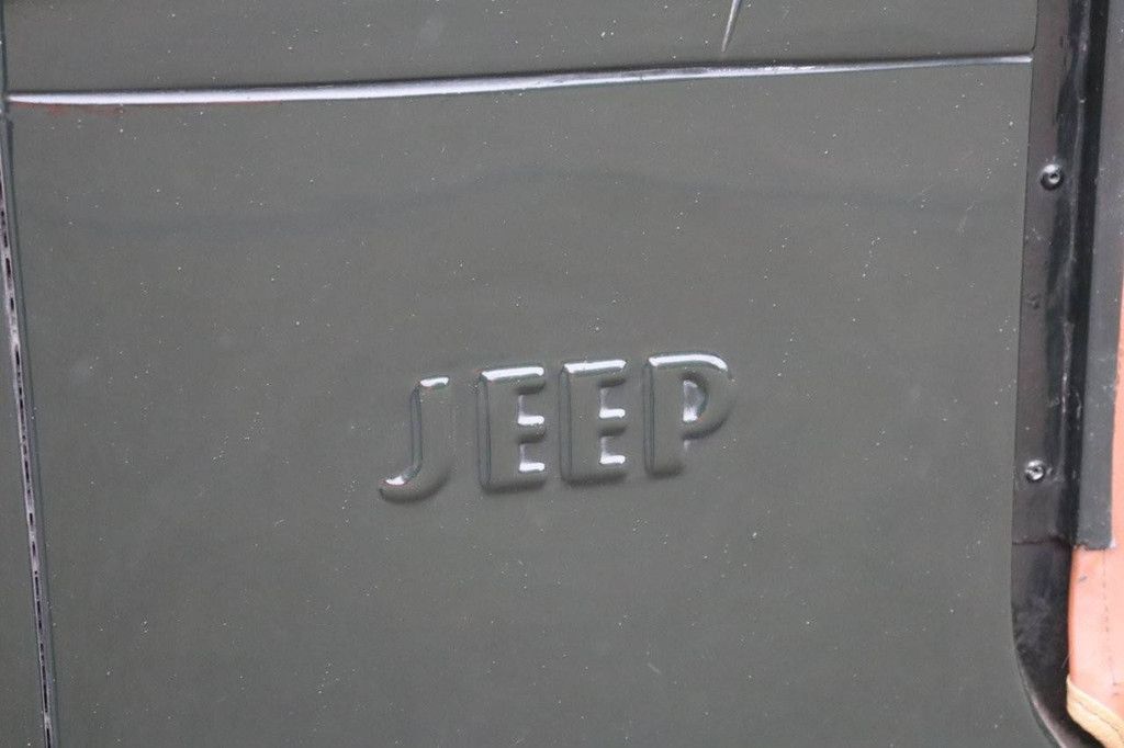 Jeep CJ-5 Benzin 1966 (Marge)