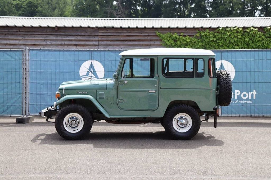 Toyota Land Cruiser FJ40 Petrol (Margin)
