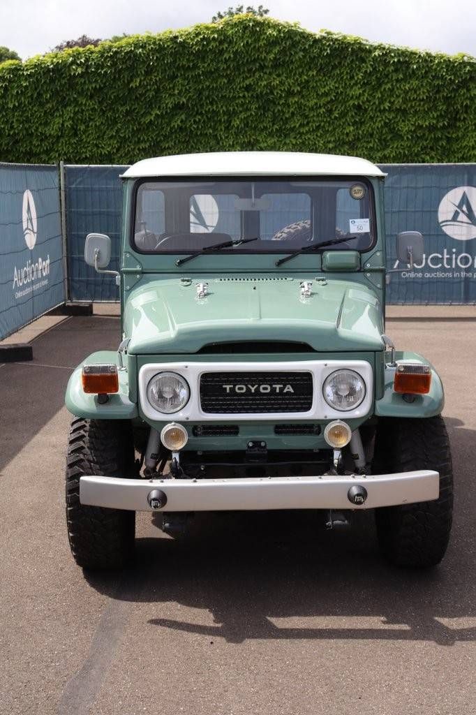 Toyota Land Cruiser FJ40 Petrol (Margin)