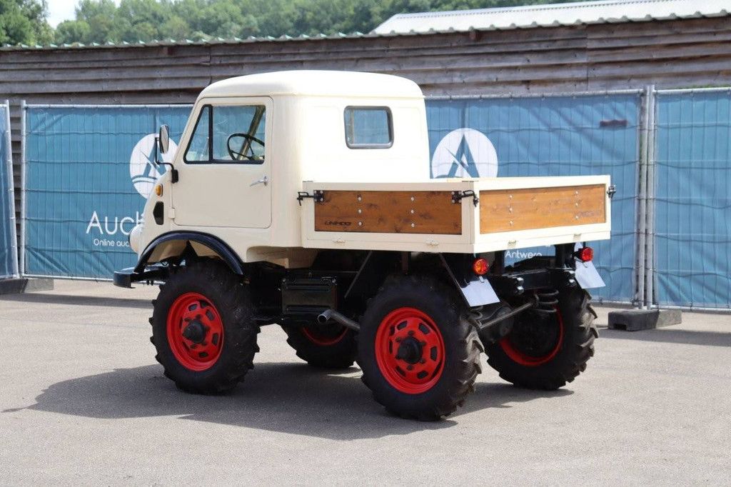 Mercedes-Benz Unimog 401.104 Diesel 1955 (Margin)