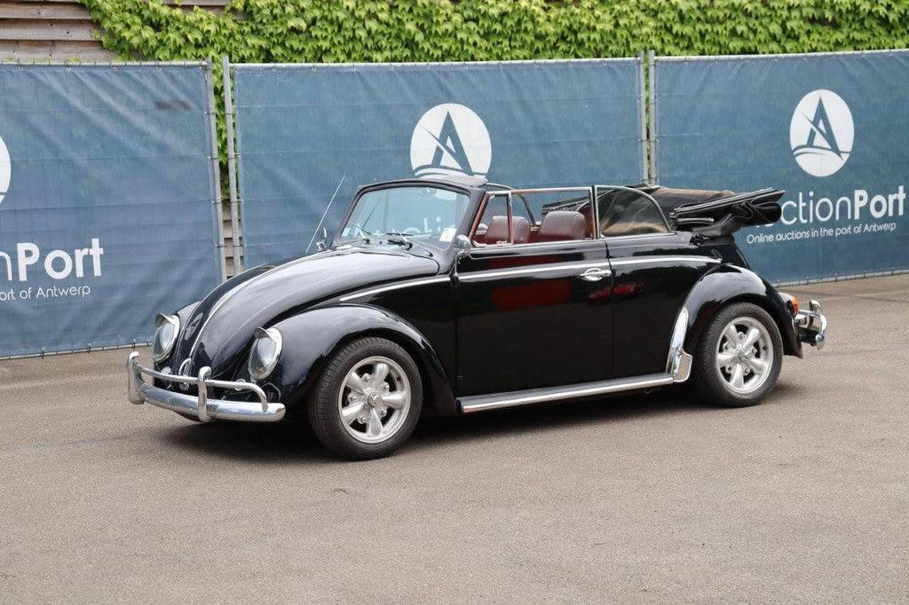 Volkswagen Beetle Convertible Petrol 1965 (Margin)