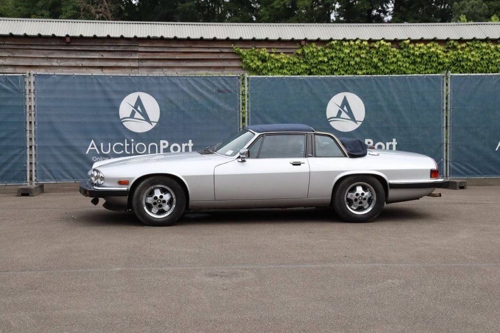 Convertible Jaguar XJ-SC Convertible Petrol 1988 (Margin)