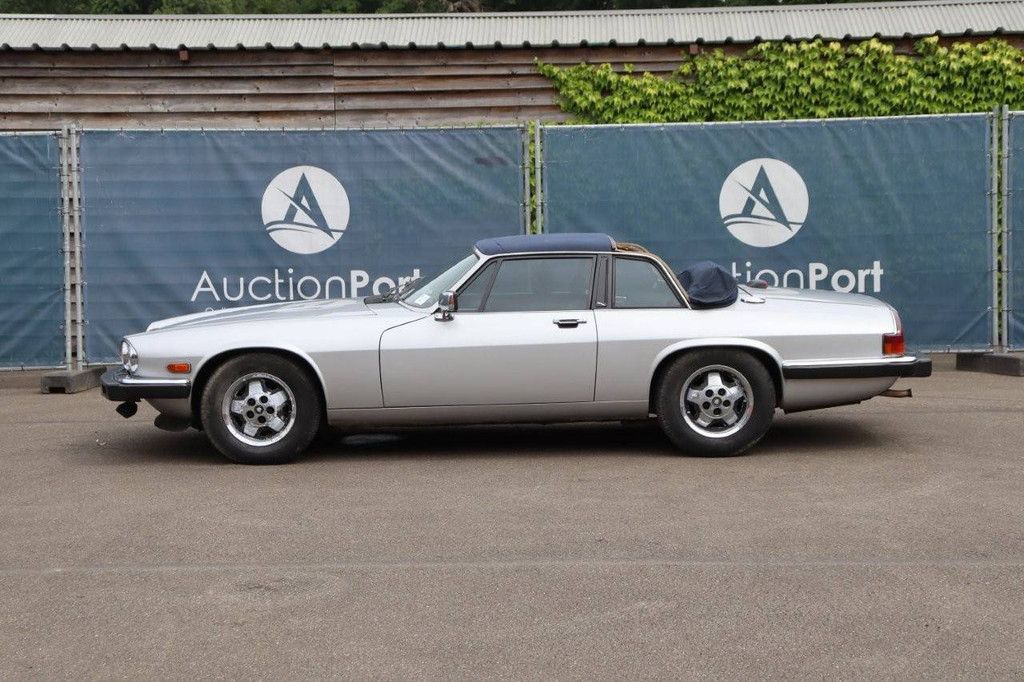 Convertible Jaguar XJ-SC Convertible Petrol 1988 (Margin)