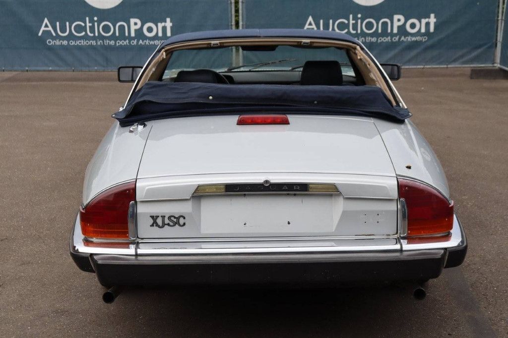 Convertible Jaguar XJ-SC Convertible Petrol 1988 (Margin)
