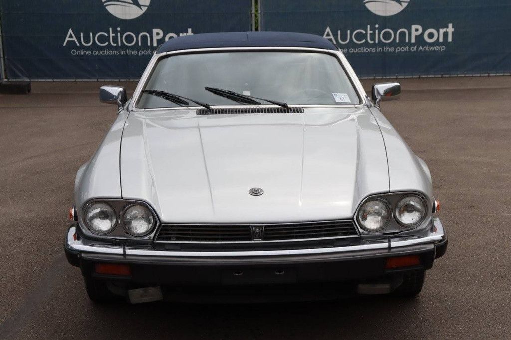 Convertible Jaguar XJ-SC Convertible Petrol 1988 (Margin)