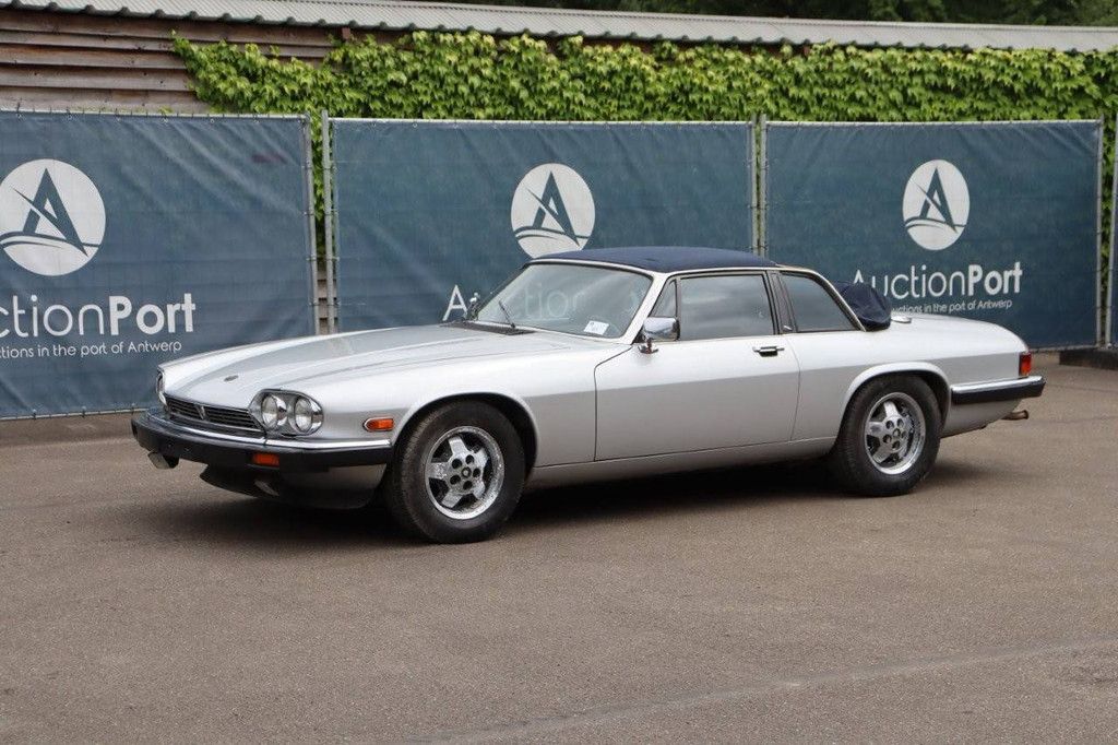 Convertible Jaguar XJ-SC Convertible Petrol 1988 (Margin)