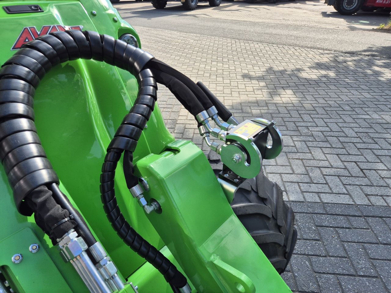 Nieuwe AVANT 735i knikshovel 1800 kgs