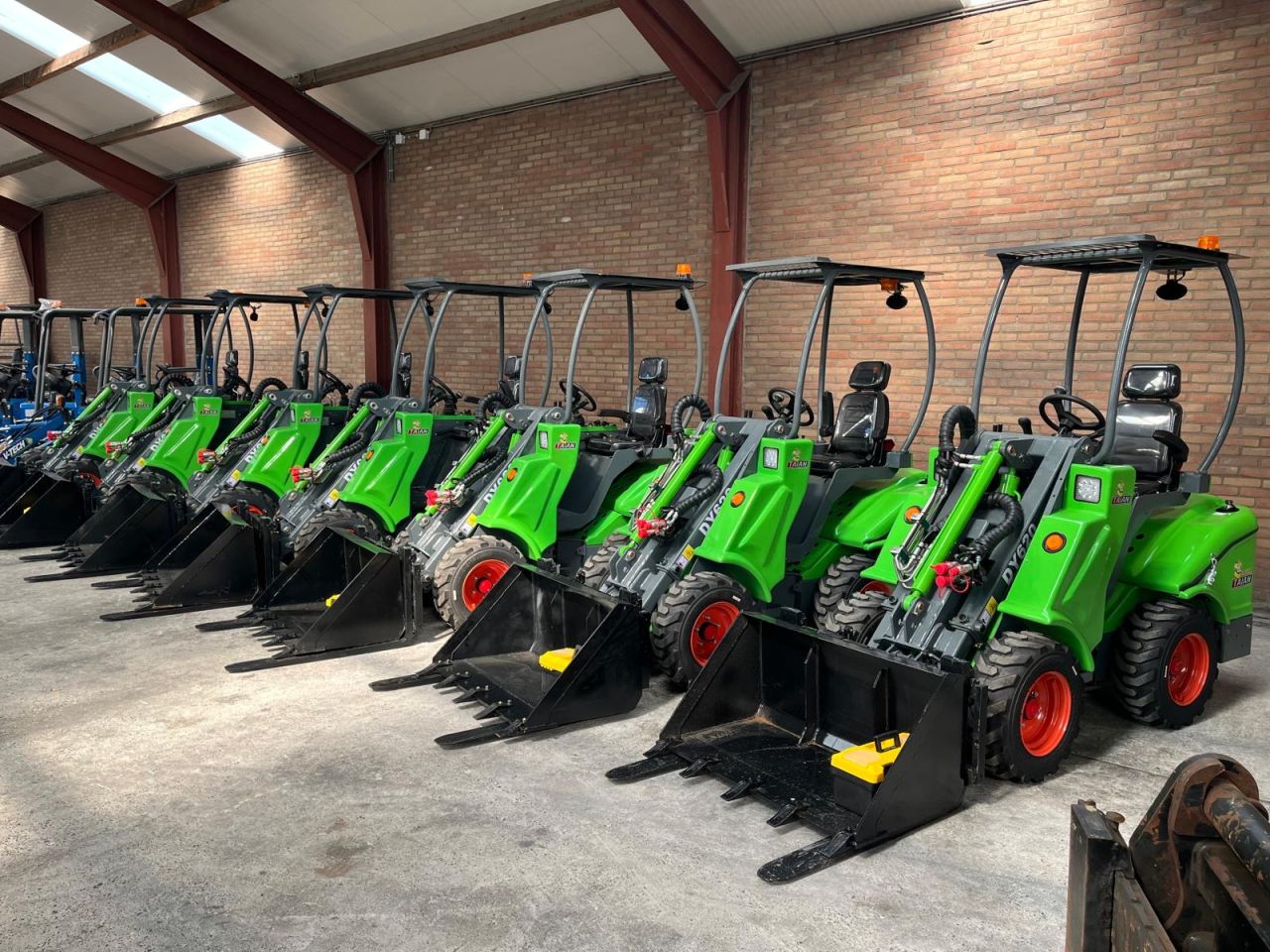 Nieuwe TAIAN DY620 minishovels uit voorraad leverbaar