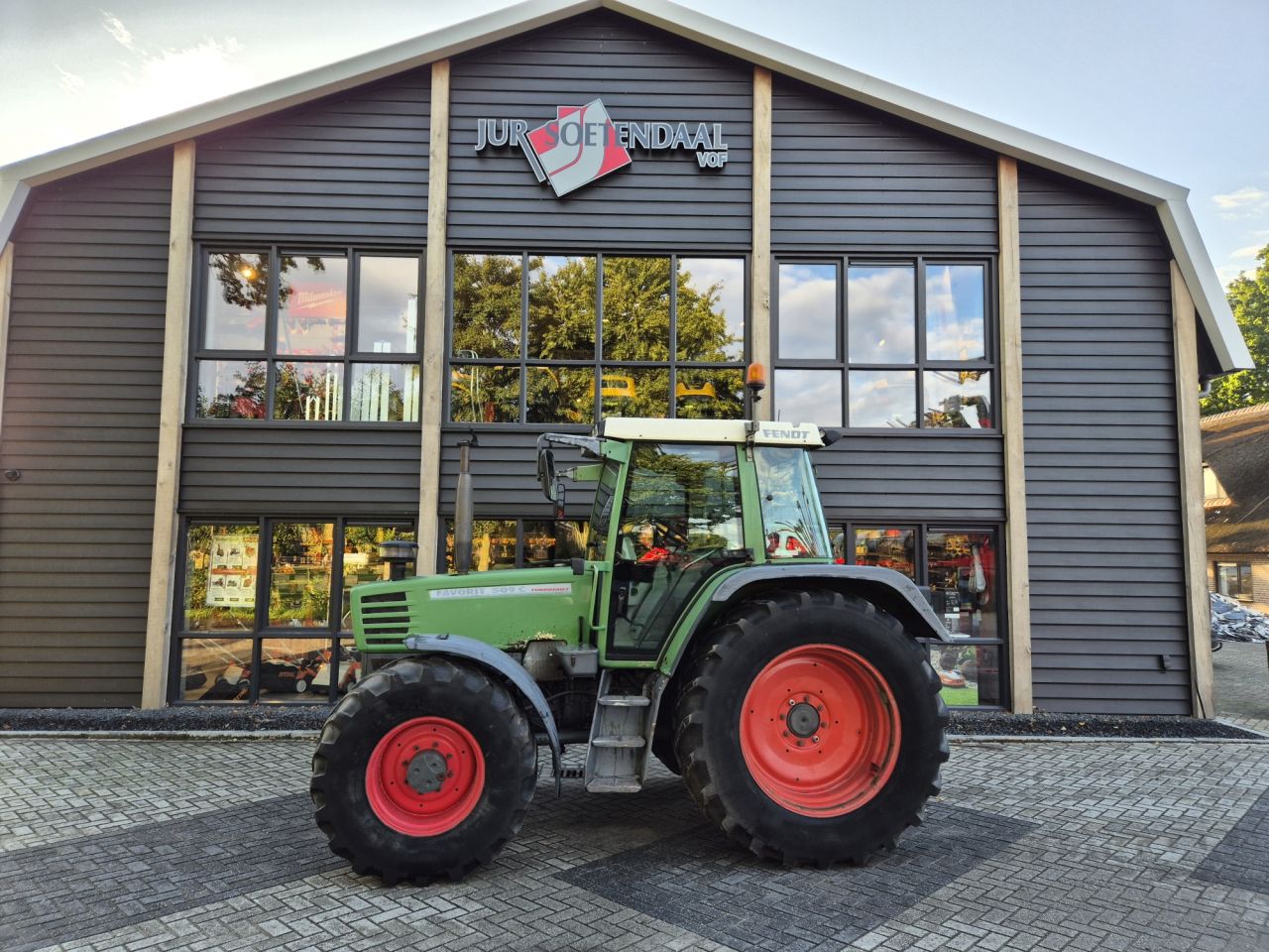 Gebruikte FENDT 509C tractor met 4 cilinder en 95 pk
