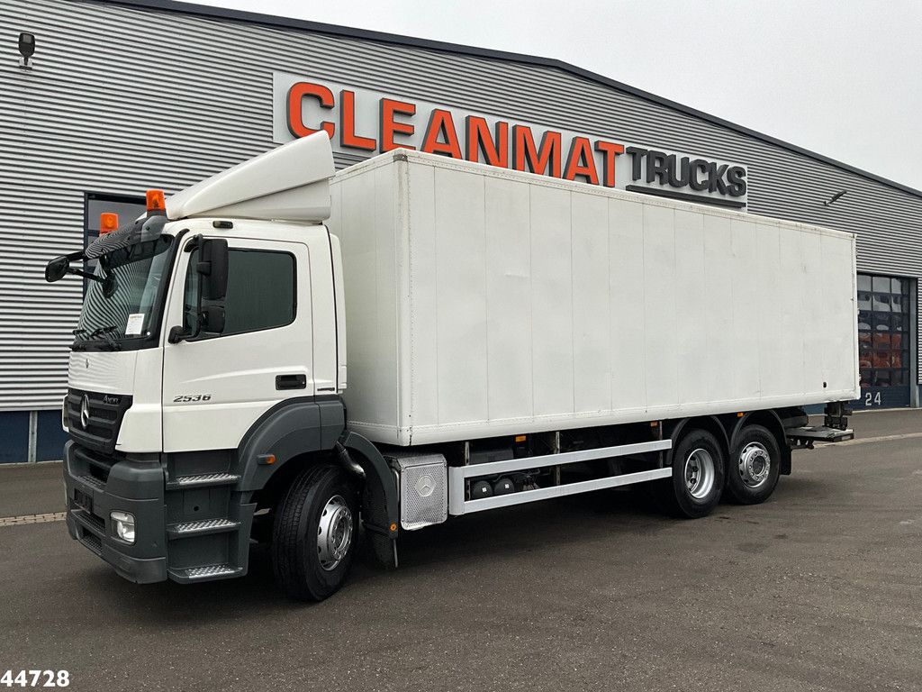 Mercedes-Benz Axor 2636 6x2 Dhollandia laadklep Just 265.901 km!