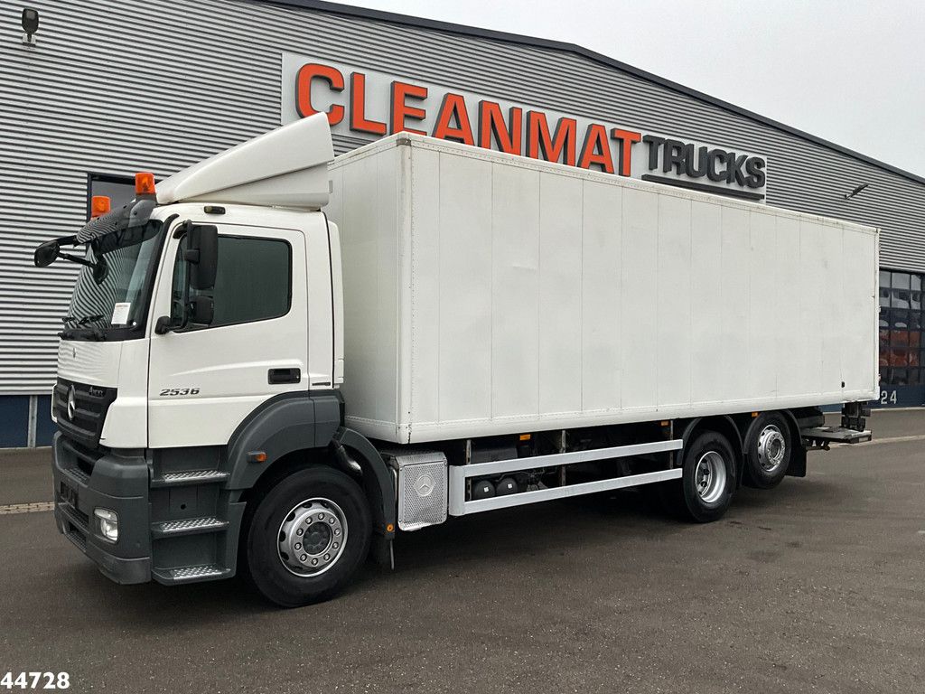 Mercedes-Benz Axor 2636 6x2 Dhollandia laadklep Just 265.901 km!