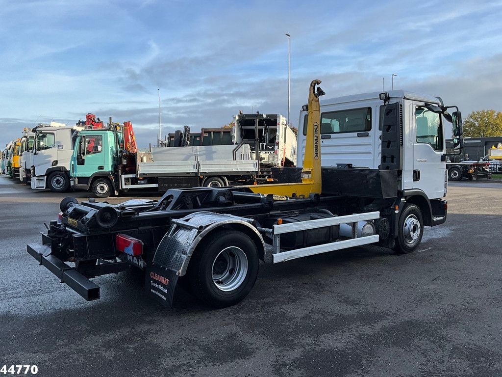 Man TGL 12.250 Palfinger haakarmsysteem