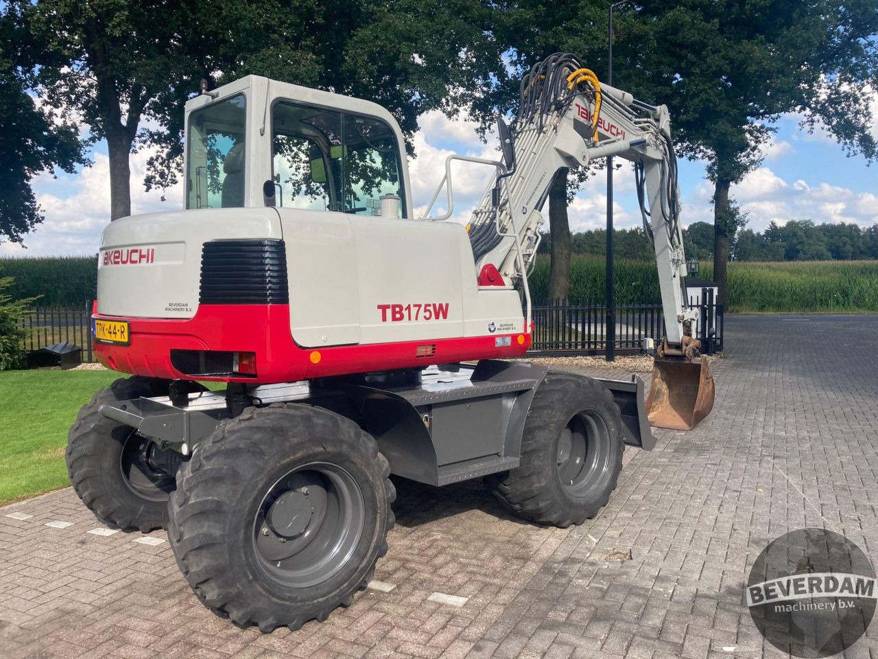 Takeuchi TB175W