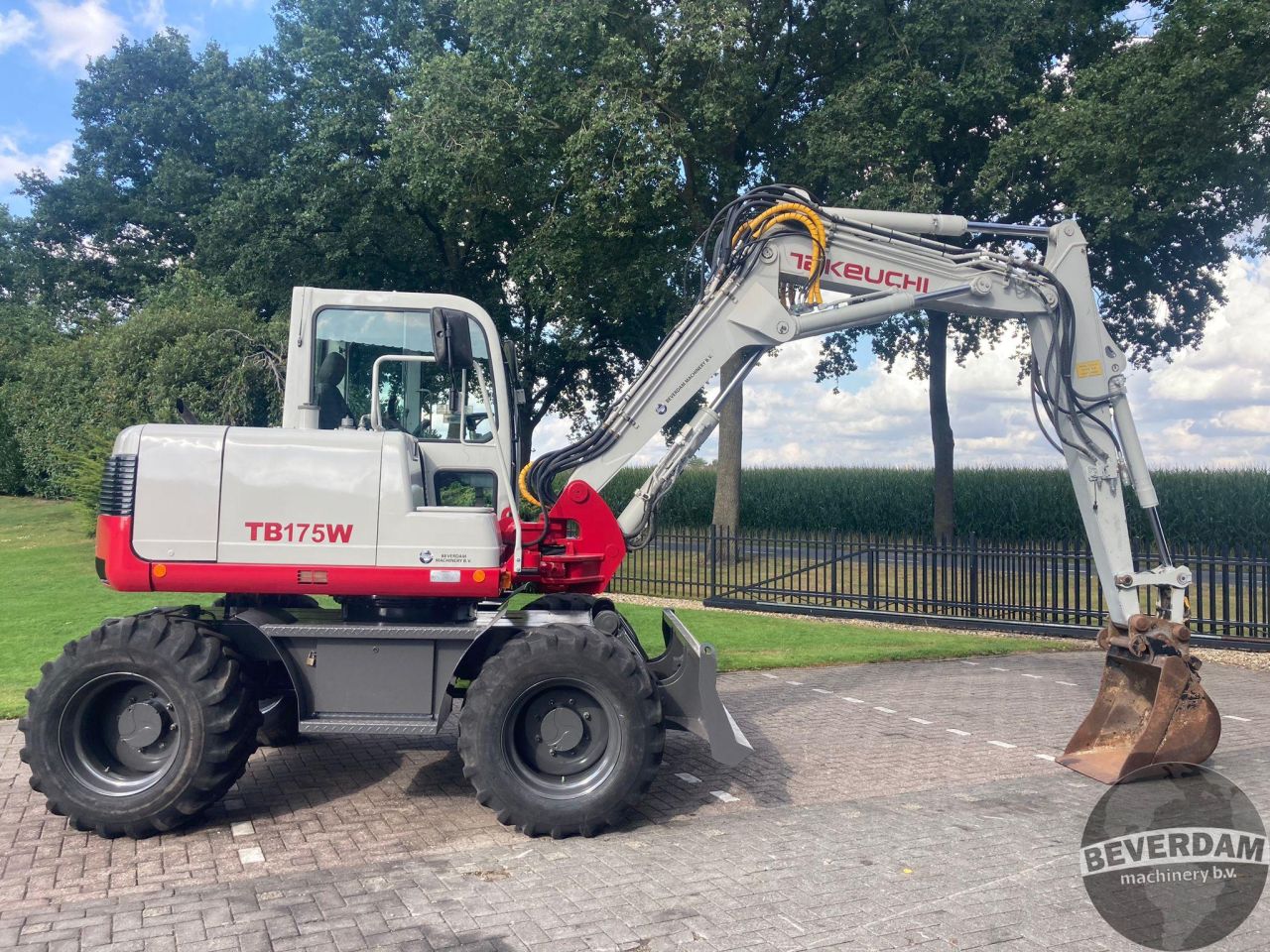 Takeuchi TB175W