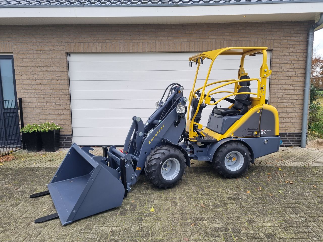 Eurotrac w11