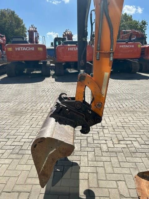 Hanix H 55 DR