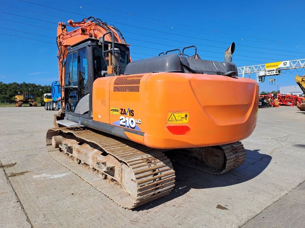 Hitachi ZX210LC-6