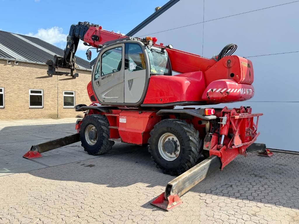 Manitou MRT2150+ Privilege - Remote Control / 4x4x4 / AC