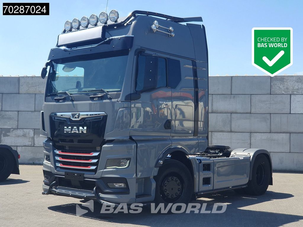 MAN TGX 18.520 4X2 Individual Lion S! GX Retarder Full-Air 2x Tanks Navi LED ACC Euro 6