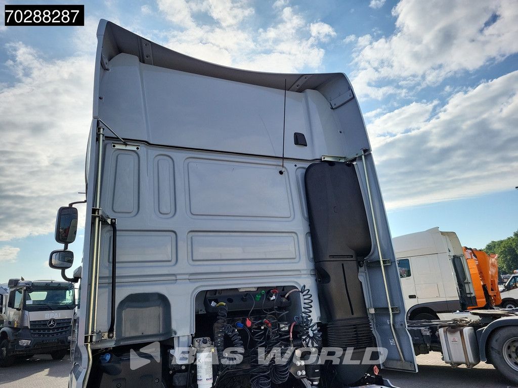 DAF XF 530 4X2 SSC ADR Standklima ACC 2x Tanks Navi Euro 6