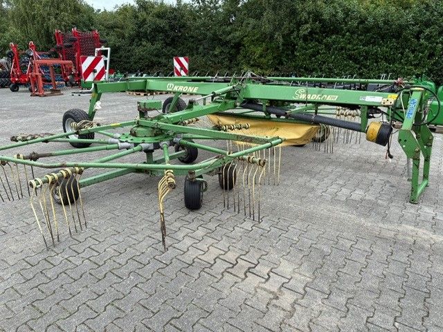 KRONE Swadro 700 hark met middenafleg 7 meter