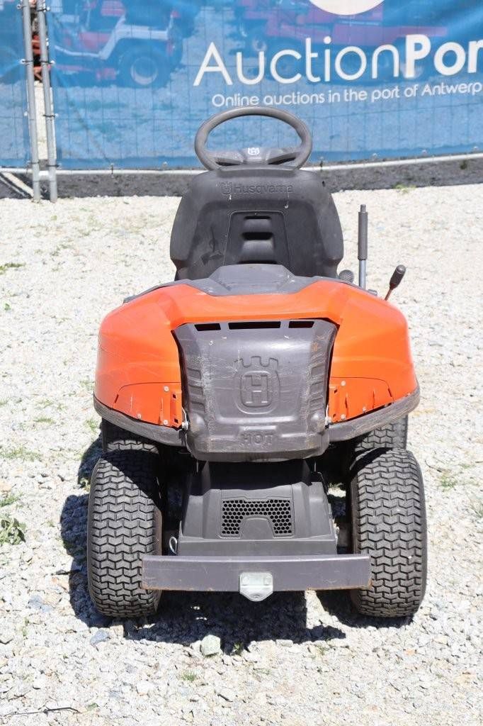 Zitmaaier Husqvarna R214TC Benzine 2020