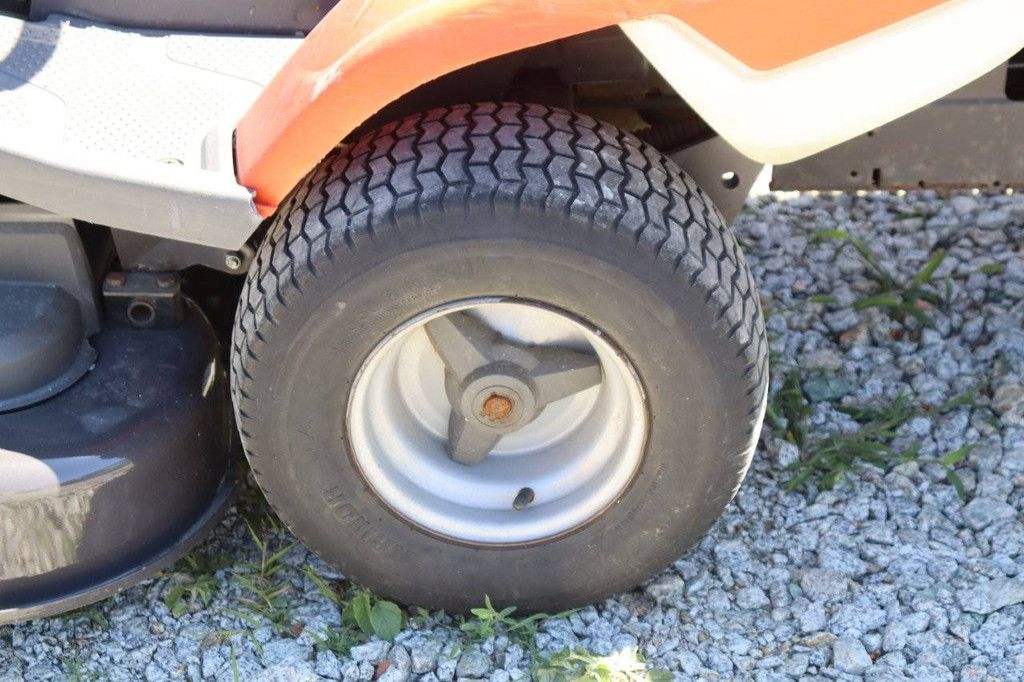 Zitmaaier Husqvarna R214TC Benzine 2020