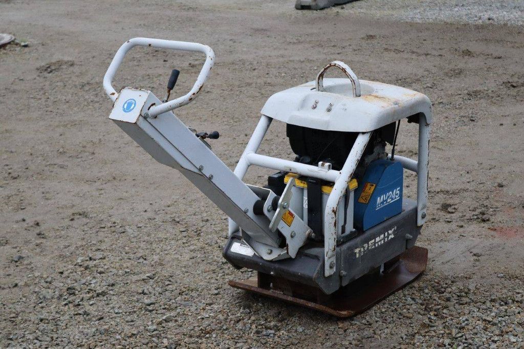 Vibrating plate Tremix MV245 Diesel 2010