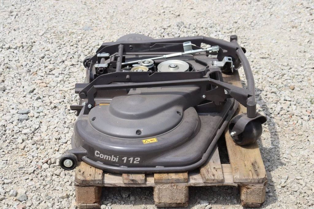 Maaidek Husqvarna Combi 112 2017