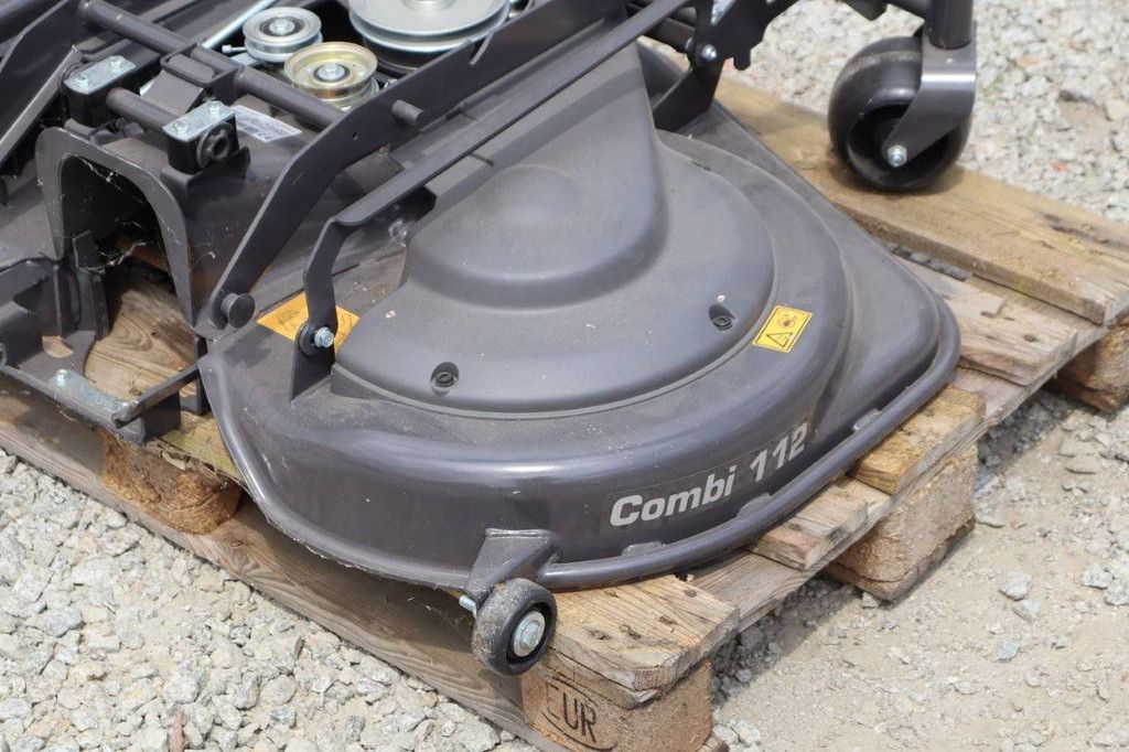 Maaidek Husqvarna Combi 112 2017