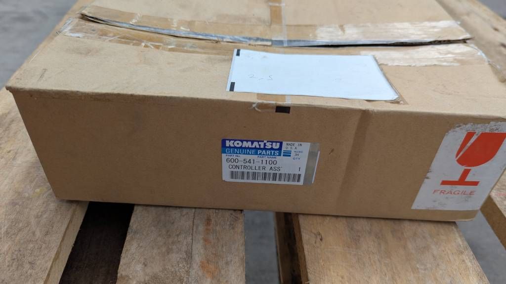 Komatsu PC490LC-11 CONTROLLER ASSY 600-541-1100